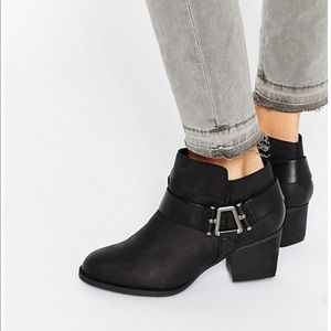 Aldo Arielle boots! NWT.